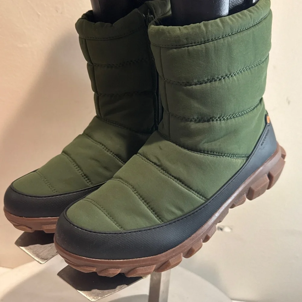 Bogs cedar Quilted Waterproof Green Boots Women’s size 8 new - Picture 1 of 10